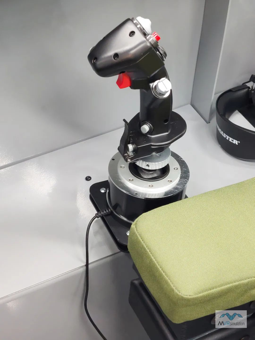 MVRsimulation將Varjo XR-3頭顯到集成到飛行任務訓練器-2165