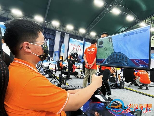 全國青少年模擬飛行錦標賽在漢開賽-4130