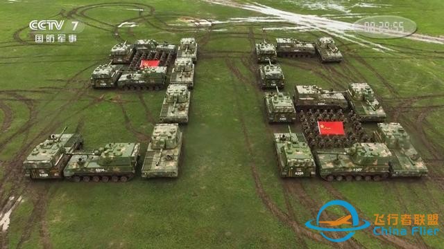 俄專家罕見夸解放軍，細數幾件裝備超過美軍，想要軍援不好明說-3618