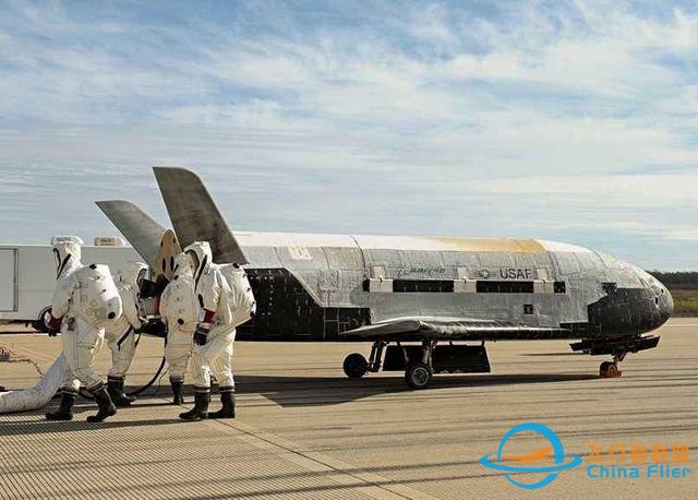 馬斯克落后了，維珍航空公司已實現太空觀光，一張票高達25萬美元-7502