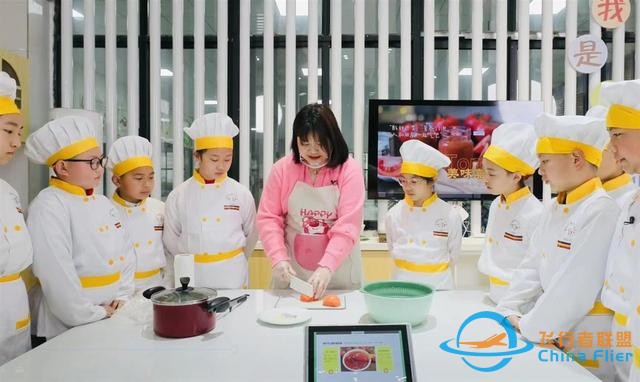 攀巖射箭開飛機……武漢中小學里藏著太多時尚社團課-9321
